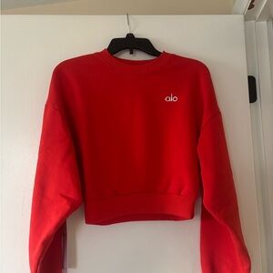 ALO Yoga Women's Bright Red Cropped Accolade Crewneck